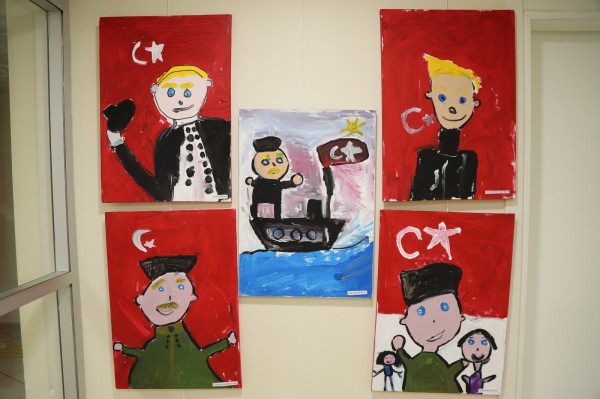 Kreş Öğrencilerinin ‘Kalbimdeki Atatürk Sergisi’ Kartal’da Açıldı