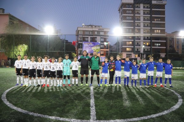 Kartal’da Düzenlenen Uluslararası Futbol Turnuvası Sona Erdi