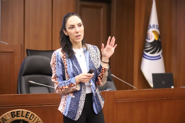 Kartal Belediyesi’nden Personele ‘Kişisel Verilerin Korunması Kanunu’ Eğitimi