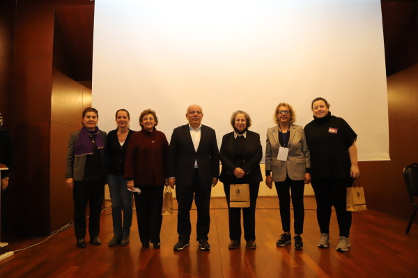 ‘Aile Okulu’ Eğitim Programı Kartal’da Başladı