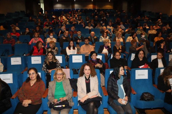 Kartal Belediyesi’nden Kadınlara “Şiddete Karşı Haklarımız”  Paneli
