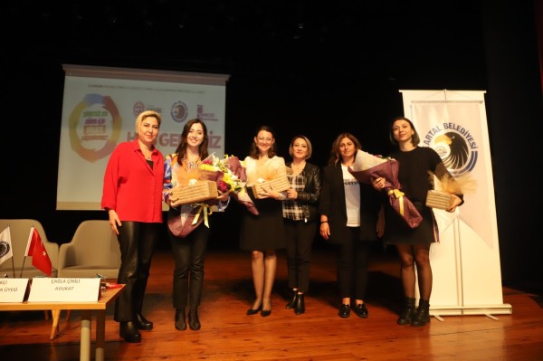 Kartal Belediyesi’nden Kadınlara “Şiddete Karşı Haklarımız”  Paneli