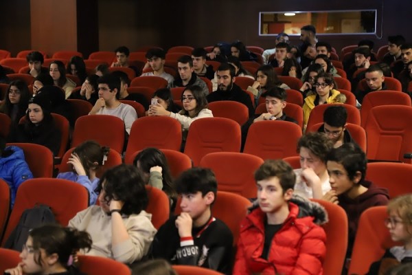 ‘Öğretmenler Günü’ Kartal’da Bayram Havasında Kutlandı