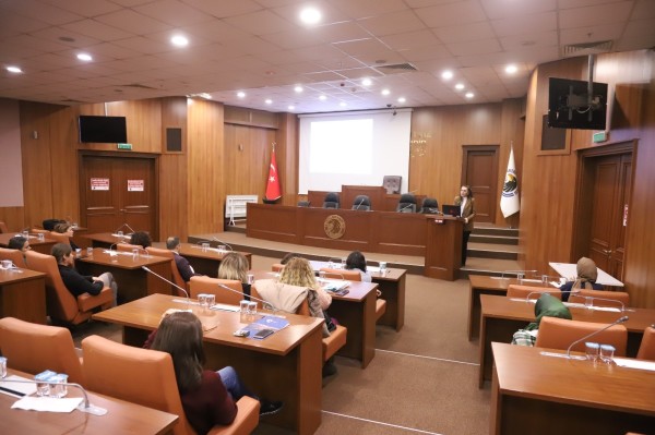 Kartal Belediyesi’nden ‘Koruyucu Ailelik’ Eğitimi
