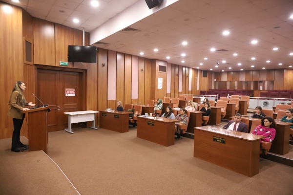 Kartal Belediyesi’nden ‘Koruyucu Ailelik’ Eğitimi
