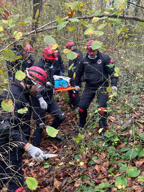 Kartal Belediyesi Sivil Savunma Uzmanlığı’ndan Gerçeği Aratmayan Tatbikat