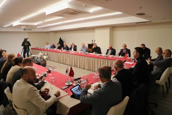 KARTAL’IN GELECEĞİNE YÖNELİK GÜNDEM MADDELERİ 2022’NİN SON MUHTARLAR TOPLANTISI’NDA ELE ALINDI