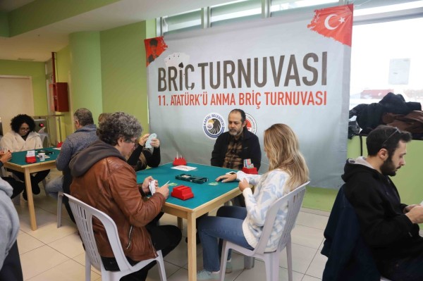11. Atatürk’ü Anma Briç Turnuvası Kartal’da Gerçekleştirildi