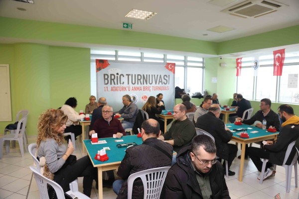 11. Atatürk’ü Anma Briç Turnuvası Kartal’da Gerçekleştirildi