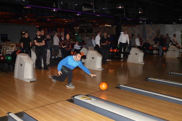 Kartal Belediyesi’nde Bowling Turnuvası Heyecanı