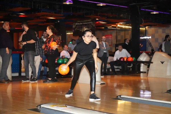 Kartal Belediyesi’nde Bowling Turnuvası Heyecanı