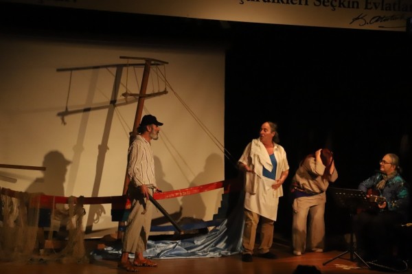 Adaların Koca Yürekli Reisi Berç Yetvart “Horoz Reis” Oyunu ile Sahneye Taşındı