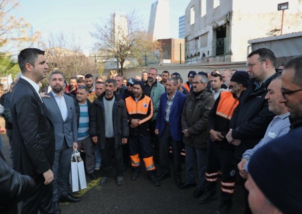 Başkan Gökhan Yüksel, Kartal Belediyesi Ailesinin Yeni Yılını Kutladı