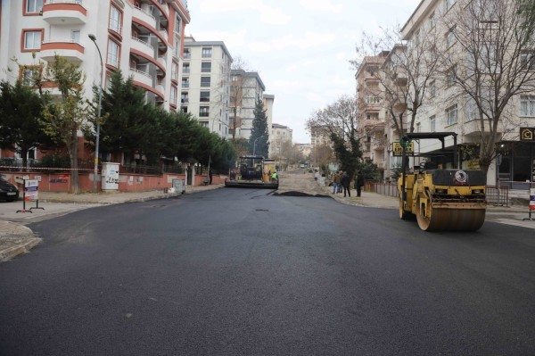 Petrol İş Mahallesi’nde 1250 Ton Asfalt Serimi Yapıldı