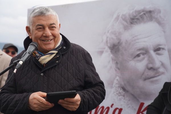 ŞÜKRÜ GENÇ 