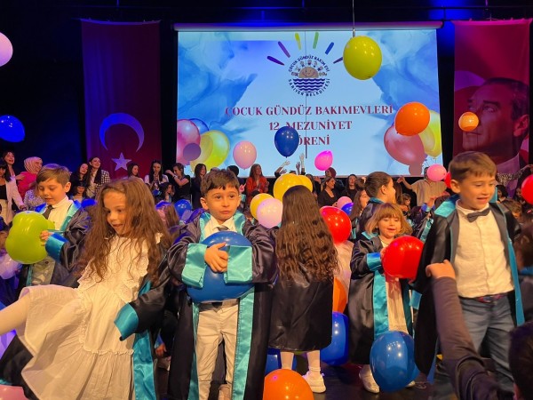 GÜNDÜZ BAKIMEVİ ÖĞRENCİLERİ MEZUN OLDU