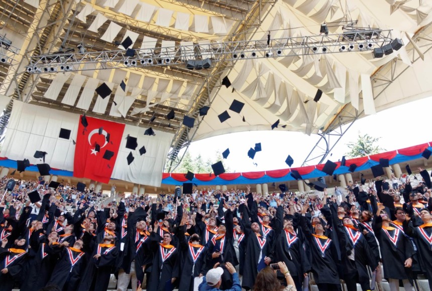Bilkent Üniversitesi 2023 Mezunlarını Uğurladı
