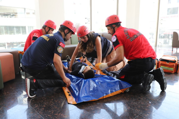 deprem tatbikat