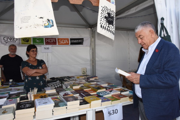 Şükrü Genç