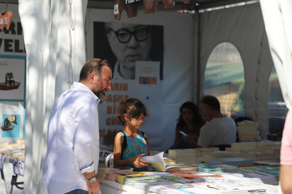 Kitap Standı