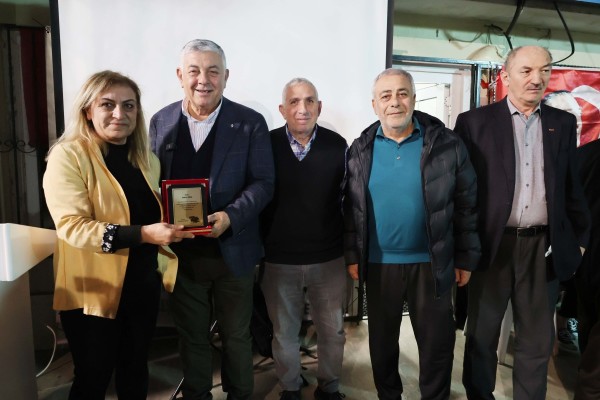 Plaket