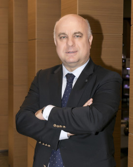 Prof. Dr. Barbaros Özer : “Nesilden nesile aktarılan geleneksel gıdalarımız değerimizdir, risklerini yöneterek üretelim.”