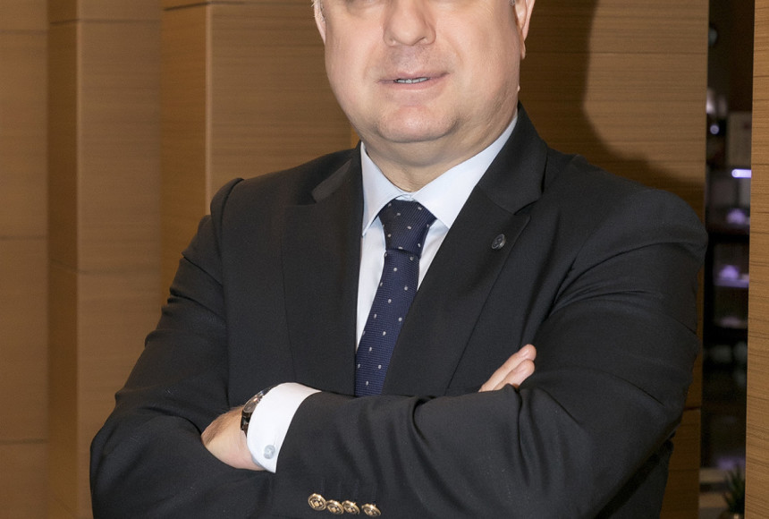 Prof. Dr. Barbaros Özer : “Nesilden nesile aktarılan geleneksel gıdalarımız değerimizdir, risklerini yöneterek üretelim.”