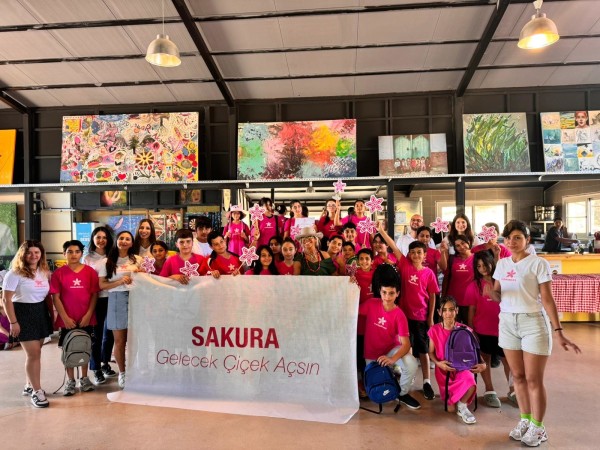 Sakura – Gelecek Çiçek Açsın Projesi İlk Mezunlarını Verdi