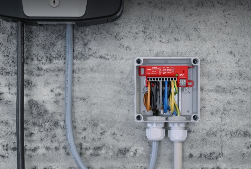 Dehncube EMOB – Wallbox'ları Ani Elektrik Dalgalanmalarından Koruyan Sistem Çözümü