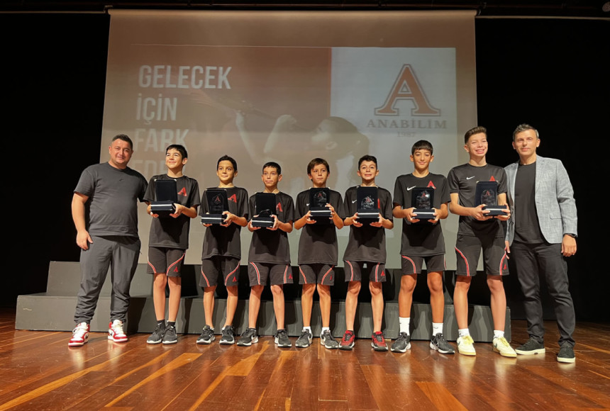 Milli Takıma Sporcular Yetiştiren Anabilim Spor Kulübü Ödül Töreni ile Yeni Sezona Başladı